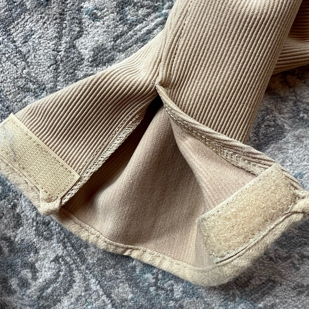 TuffRider Ribbed Riding Breeches - Picture 7 of 8